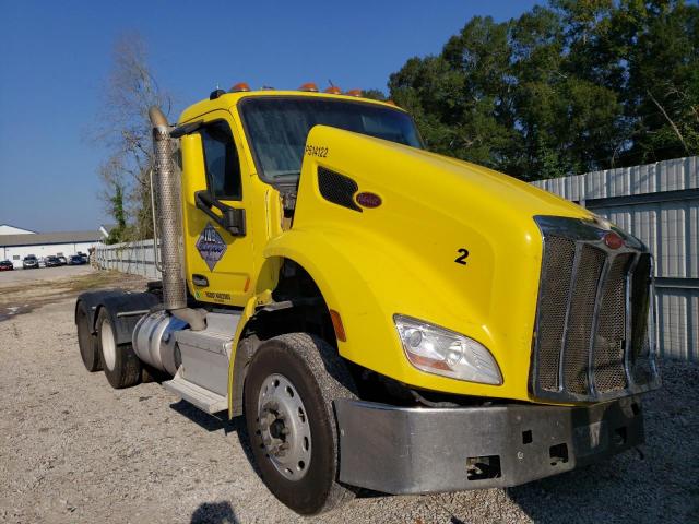  Salvage Peterbilt 579