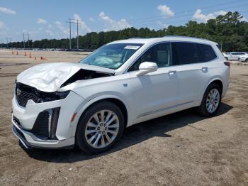  Salvage Cadillac XT6