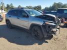 Jeep Grand Cherokee Sport Image 2