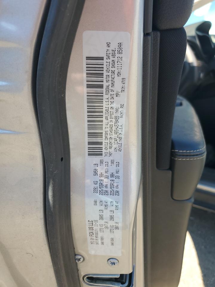 Jeep Grand Cherokee Sport Image 4