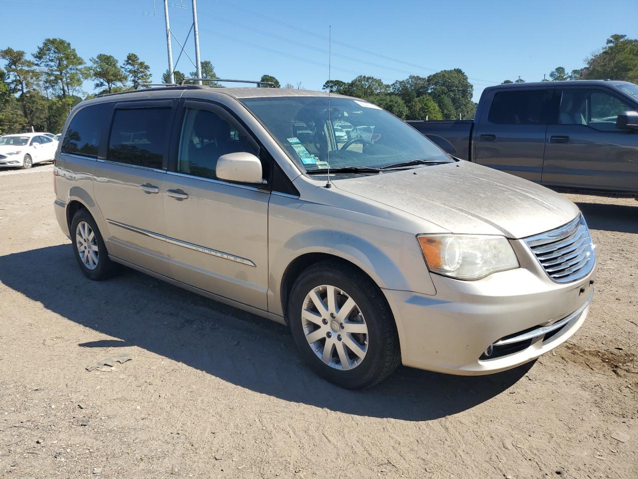 Chrysler Minivan Touring Image 11