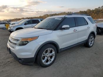  Salvage Ford Explorer