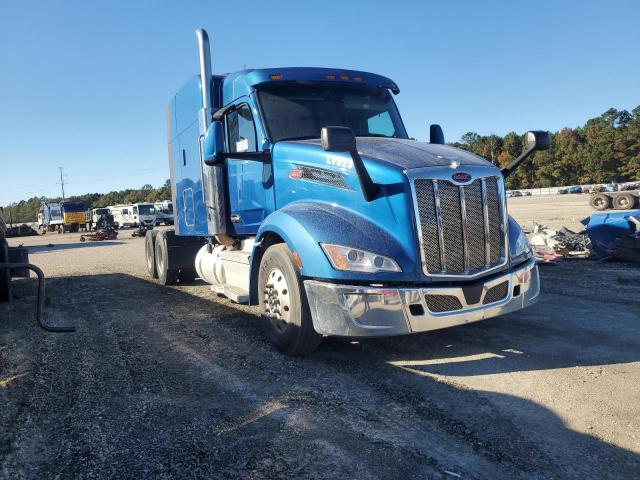  Salvage Peterbilt 579