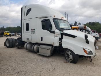  Salvage Freightliner Cascadia