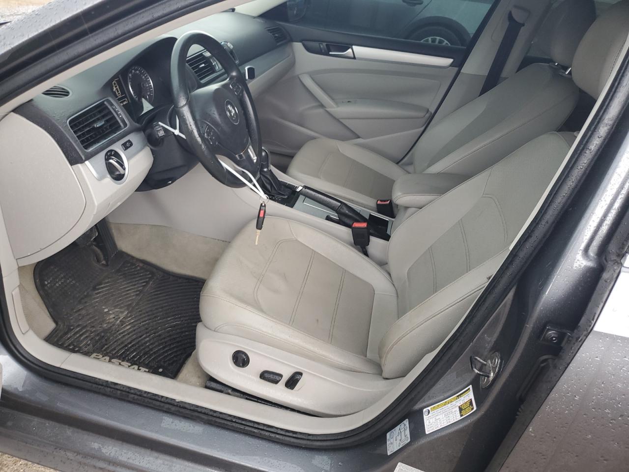 Volkswagen Passat Se Image 10