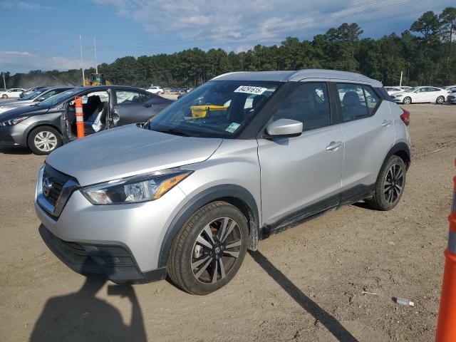  Salvage Nissan Kicks
