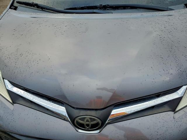 Toyota Sienna Le Image 6