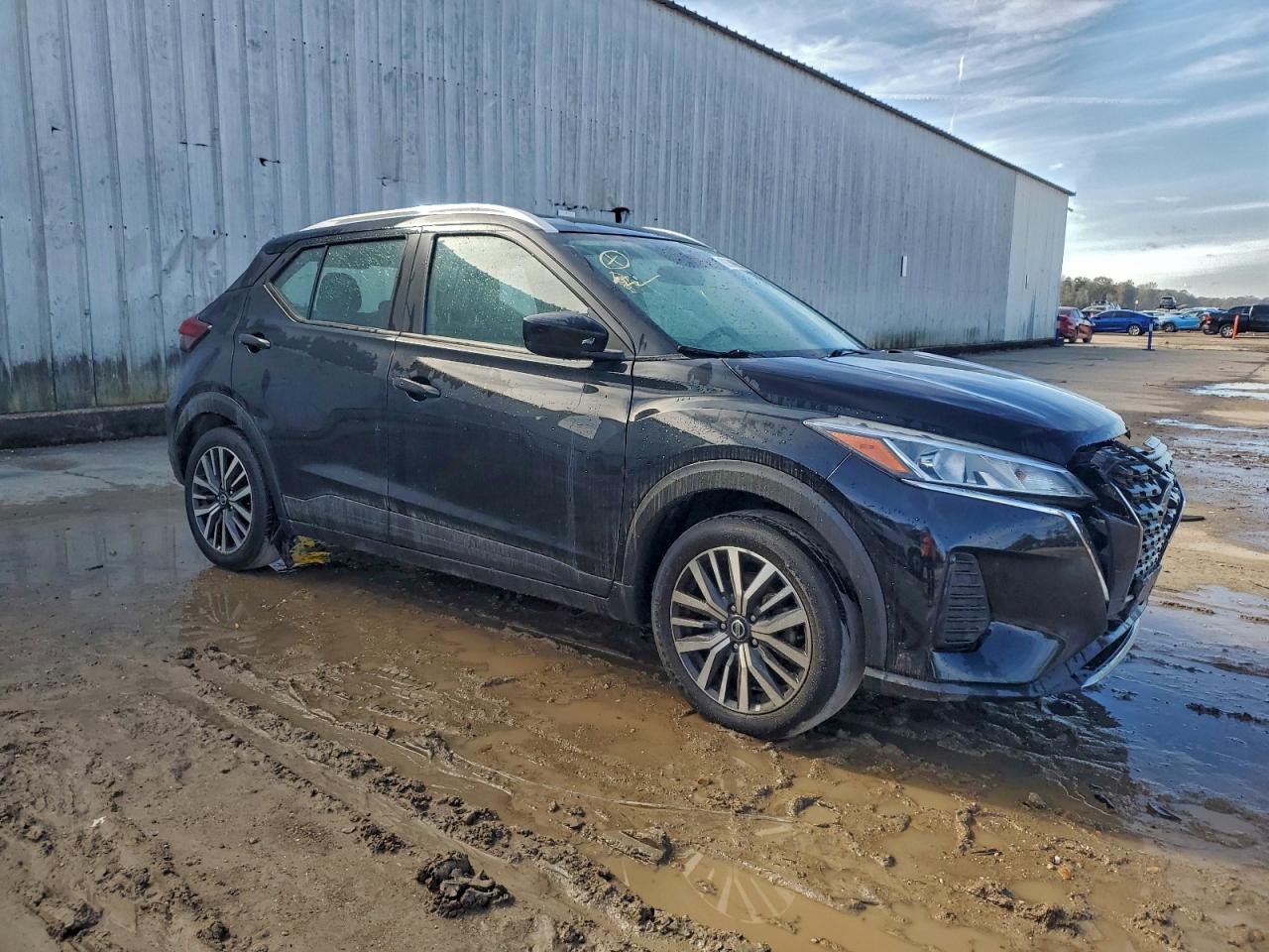 Nissan Kicks Sv Image 13