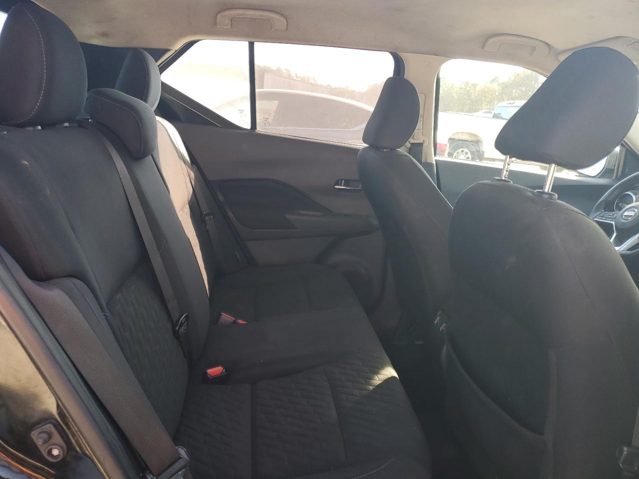 Nissan Kicks Sv Image 6