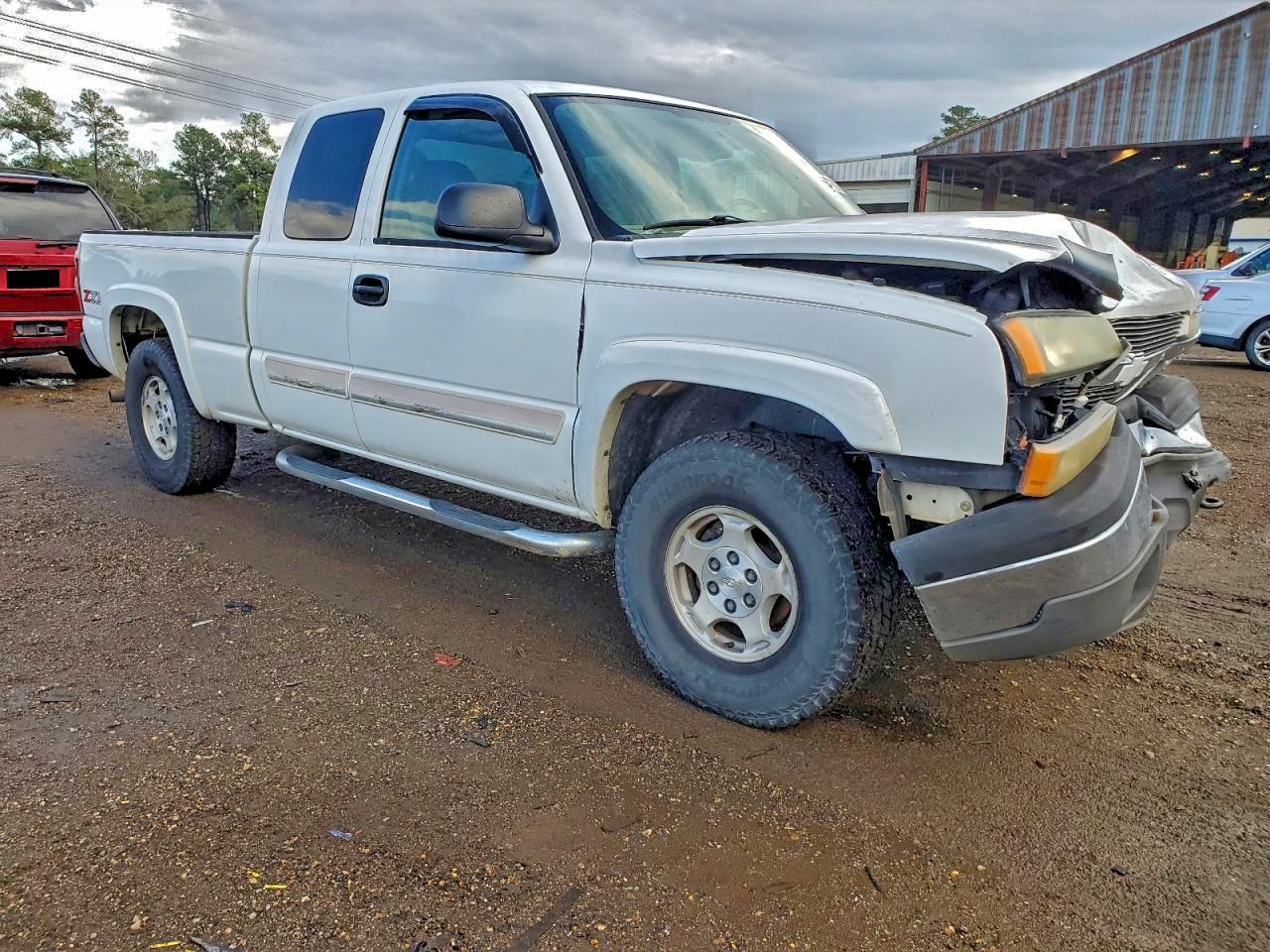 Chevrolet Silverado K1500 Image 8