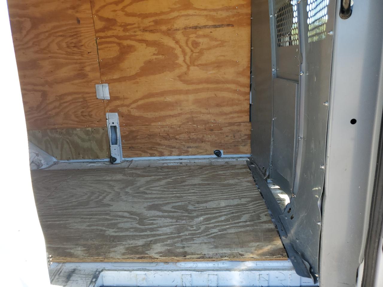 Ford Transit T-350 Image 8