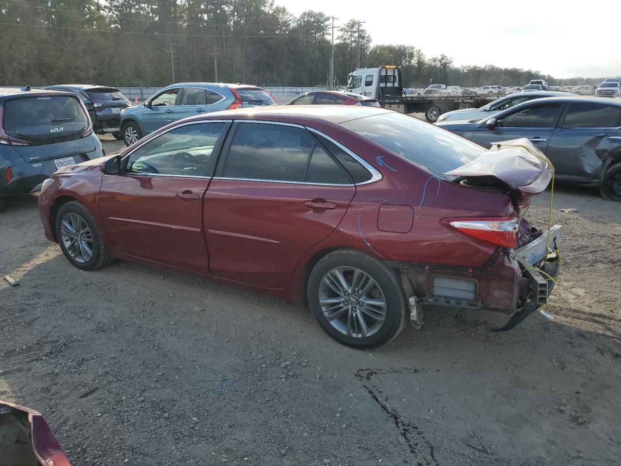 Toyota Camry Le Image 7