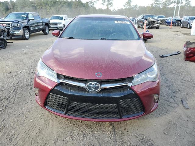 Toyota Camry Le Image 9