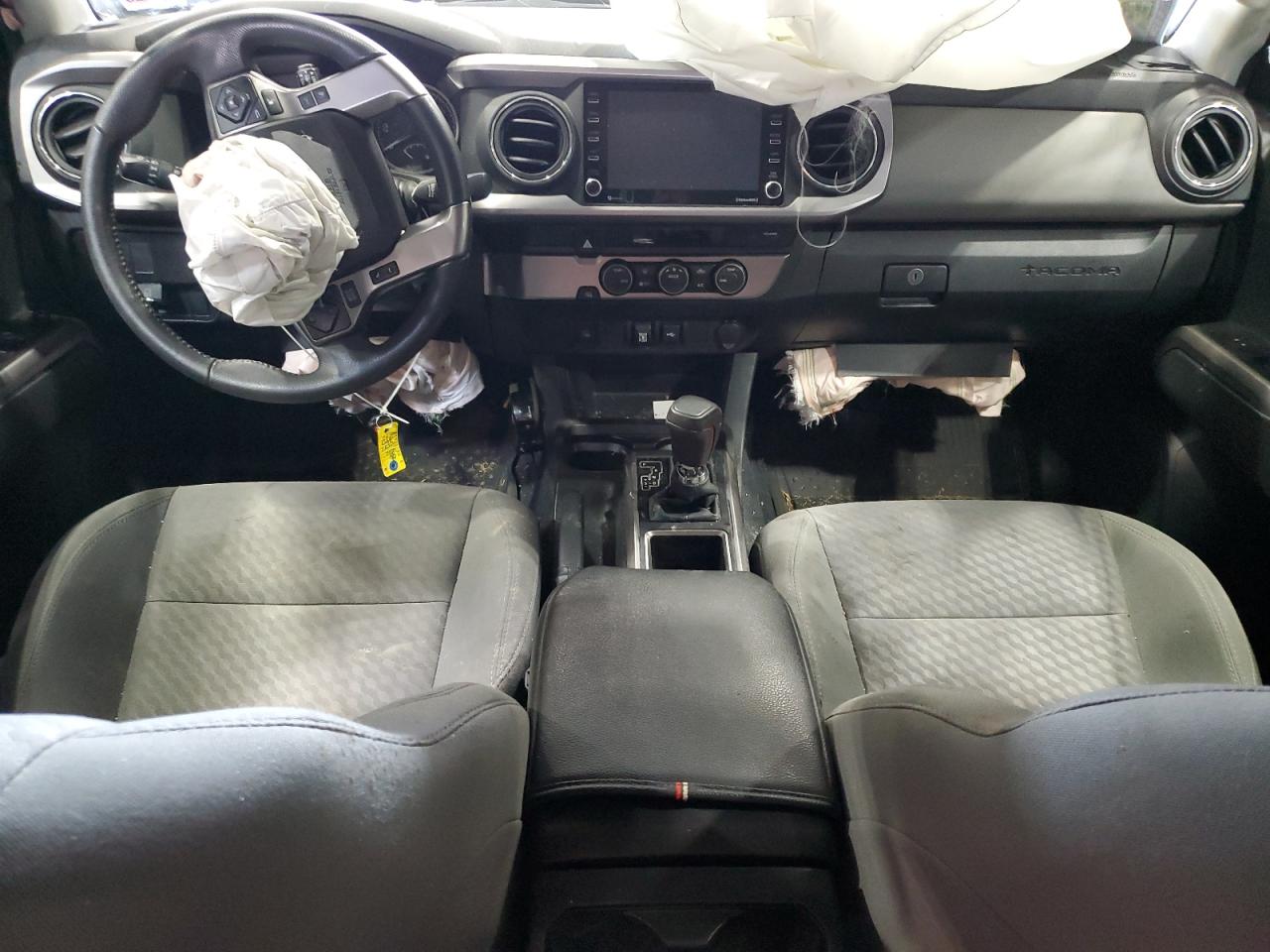 Toyota Tacoma Double Cab Image 10