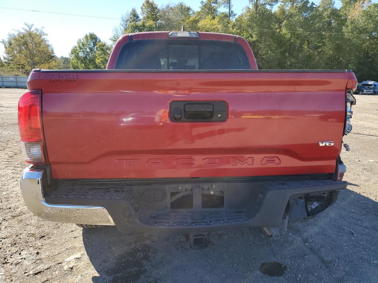 Toyota Tacoma Double Cab Image 4