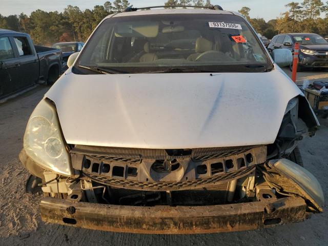 Toyota Sienna Xle Image 8