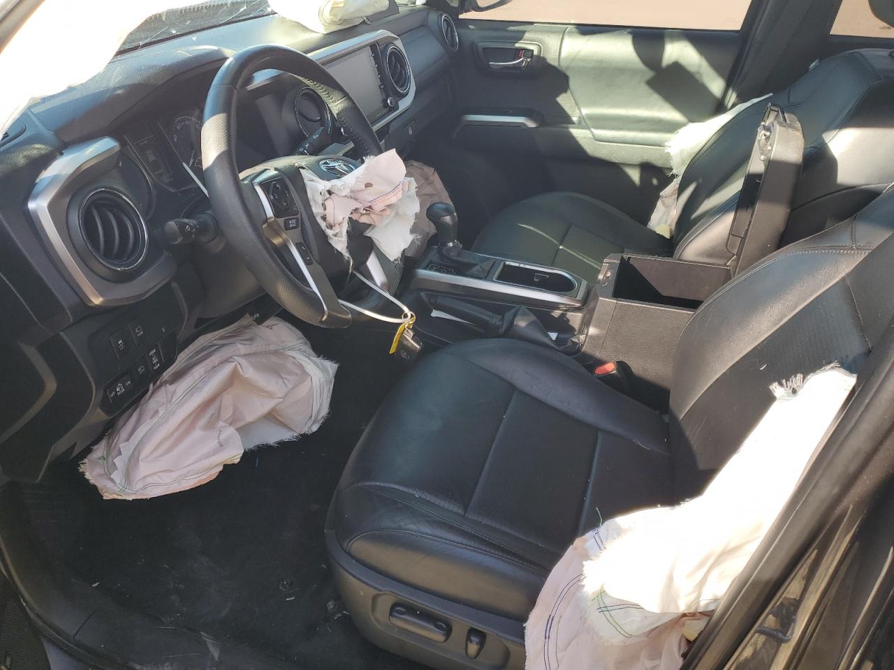 Toyota Tacoma Double Cab Image 4