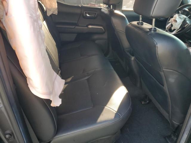 Toyota Tacoma Double Cab Image 7