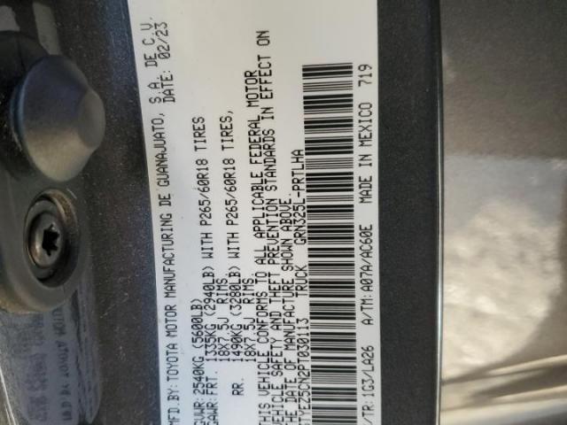 Toyota Tacoma Double Cab Image 13