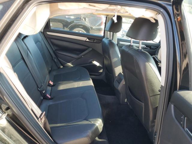 Volkswagen Passat S Image 12