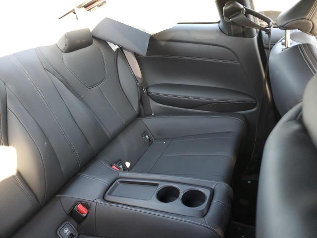 INFINITI Q60 Luxe Image 6