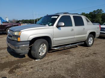  Salvage Chevrolet Avalanche