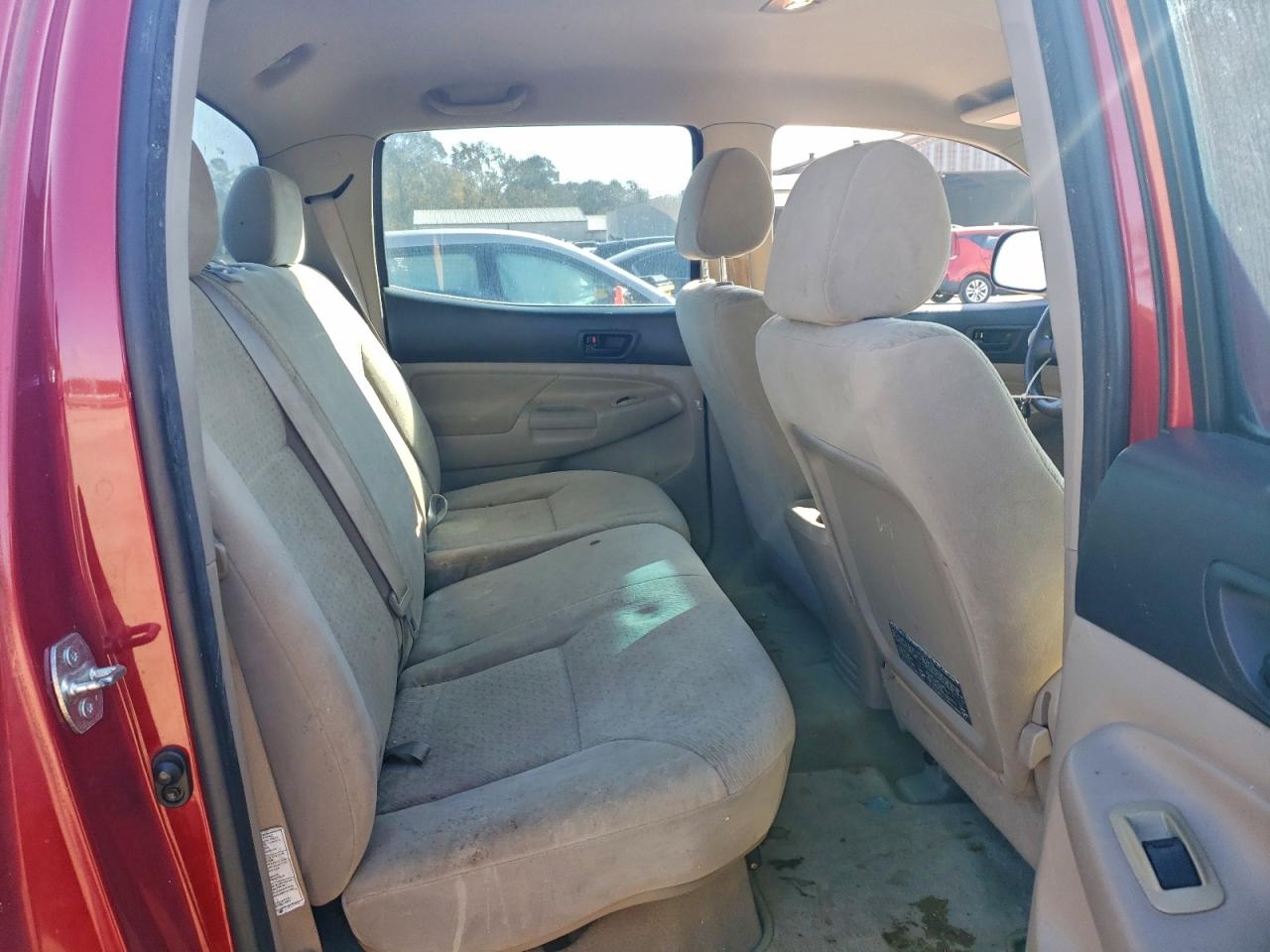 Toyota Tacoma Double Cab Image 9