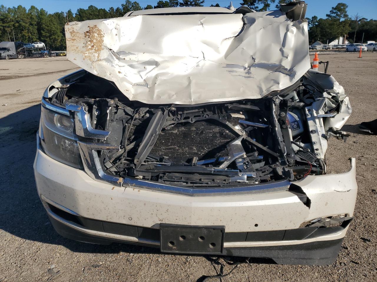 Chevrolet Suburban C1500 Ltz Image 6