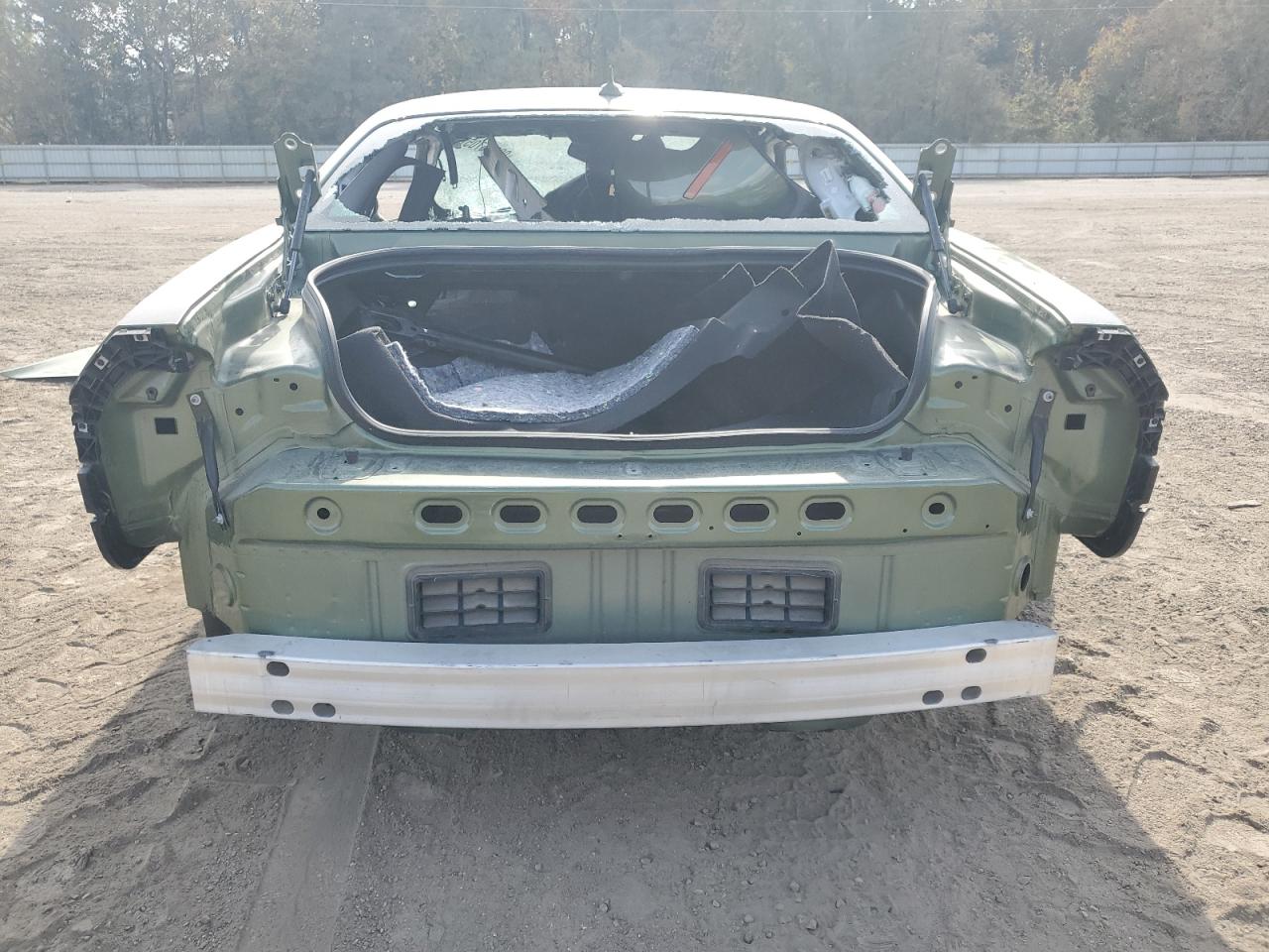 Dodge Challenger R/t Scat Pack Image 13