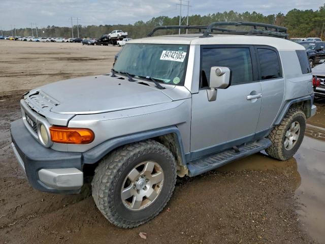  Salvage Toyota FJ Cruiser