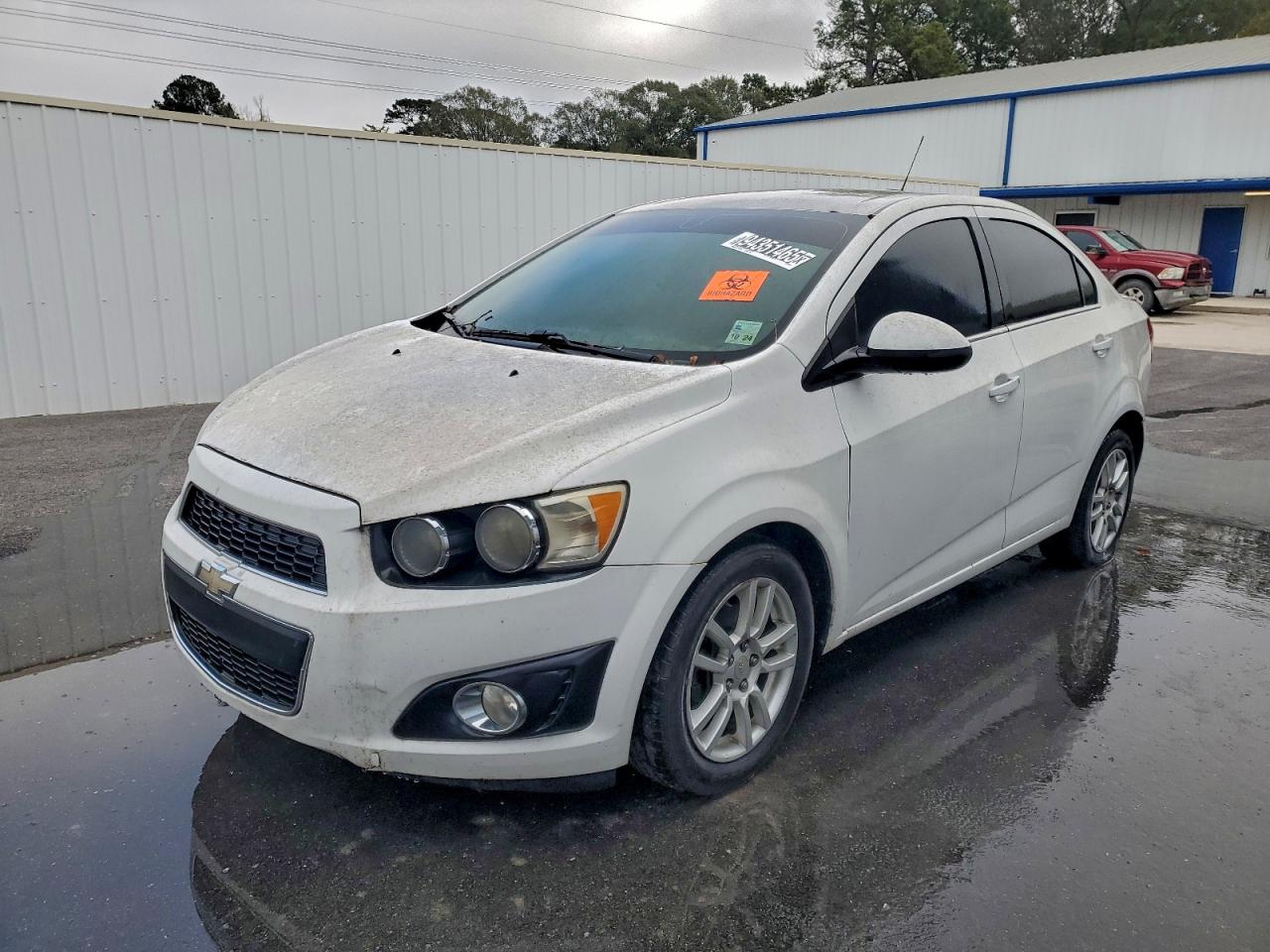 Chevrolet Sonic Lt Image 1