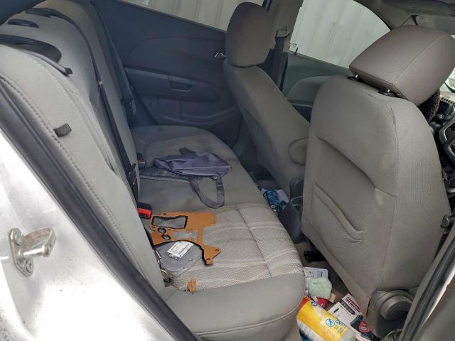 Chevrolet Sonic Lt Image 6