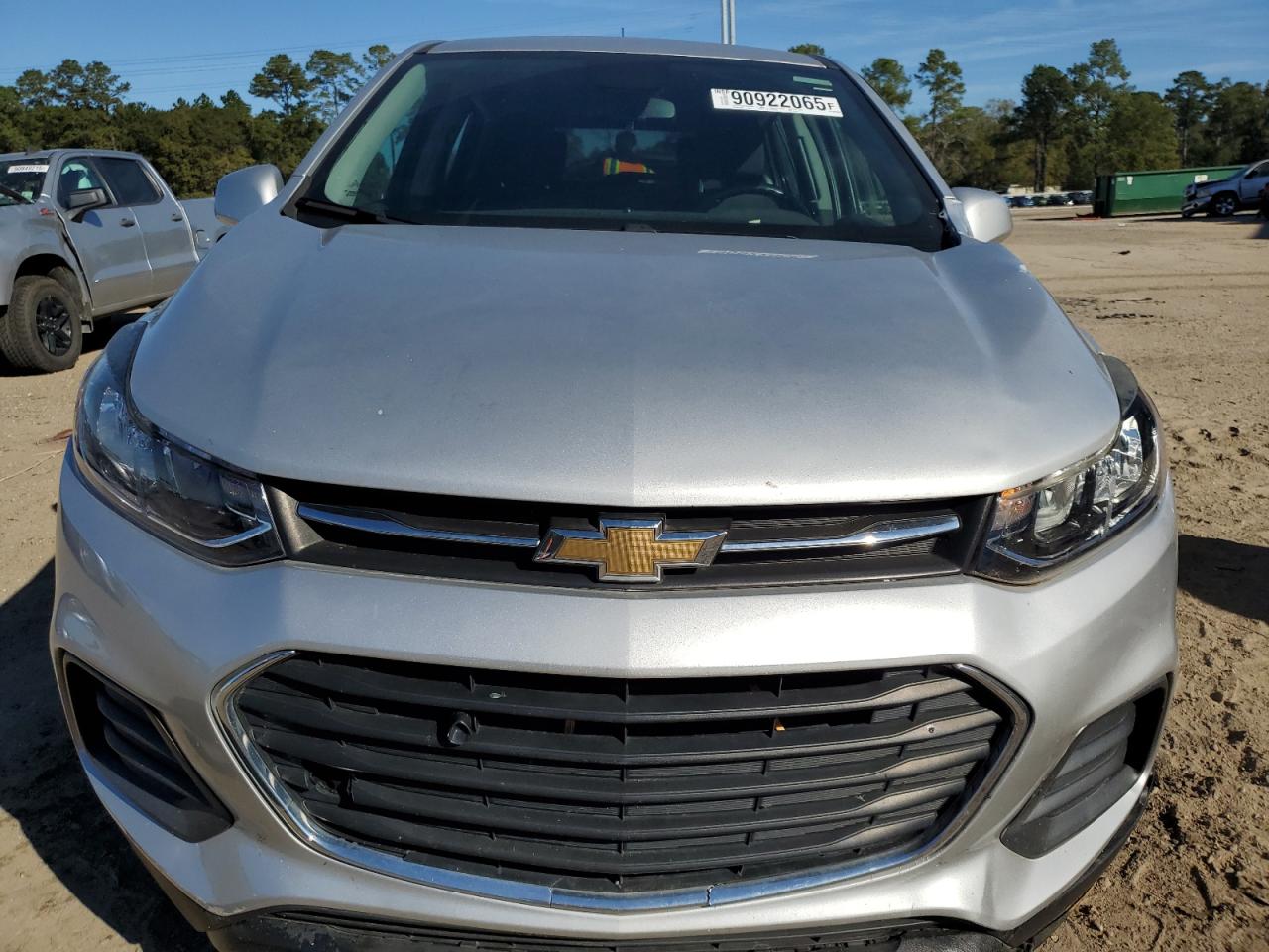 Chevrolet Trax Ls Image 3