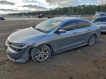  Salvage Chrysler 200