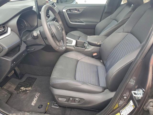 Toyota RAV4 Xse Image 2