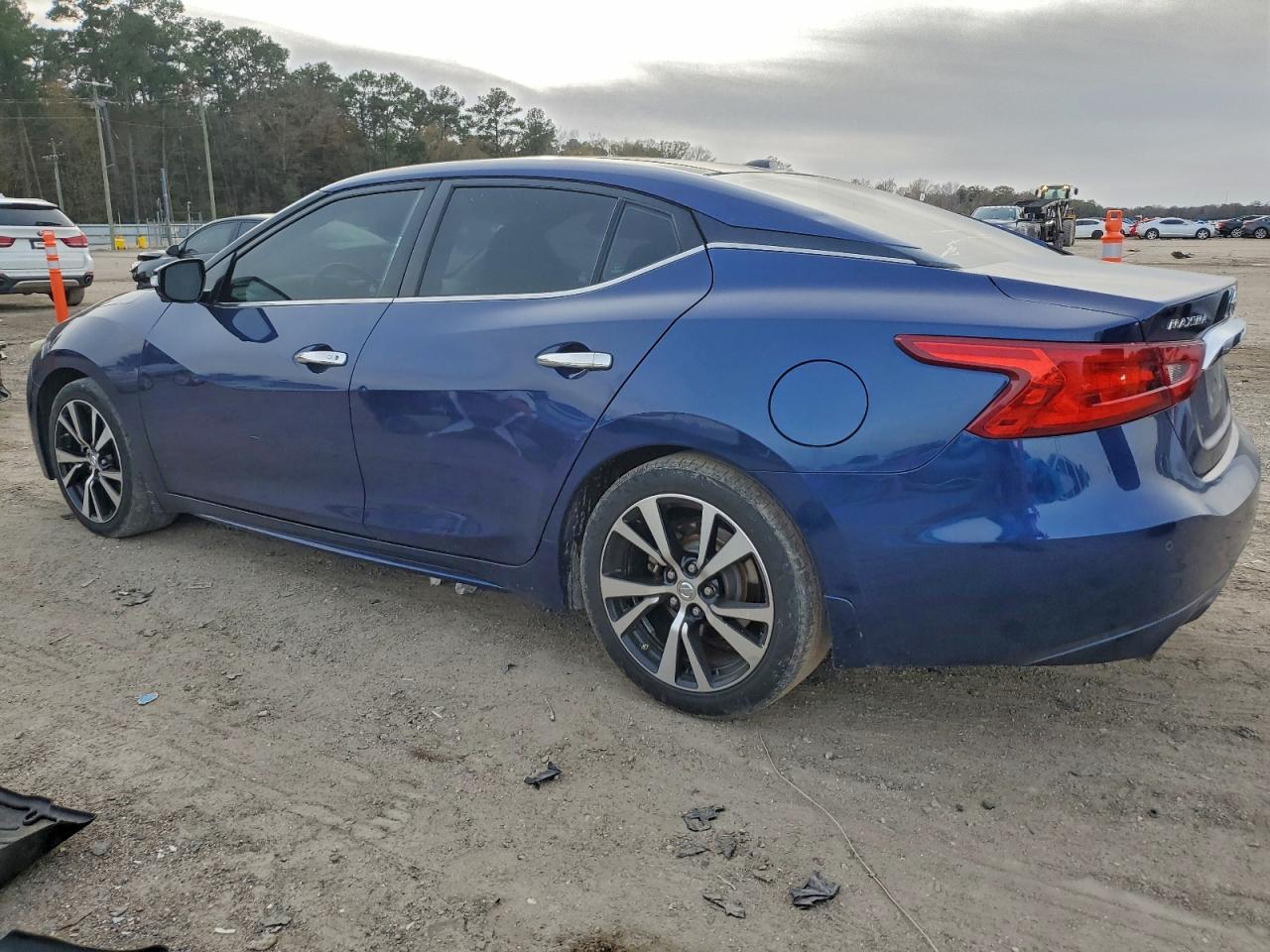 Nissan Maxima 3.5s Image 3