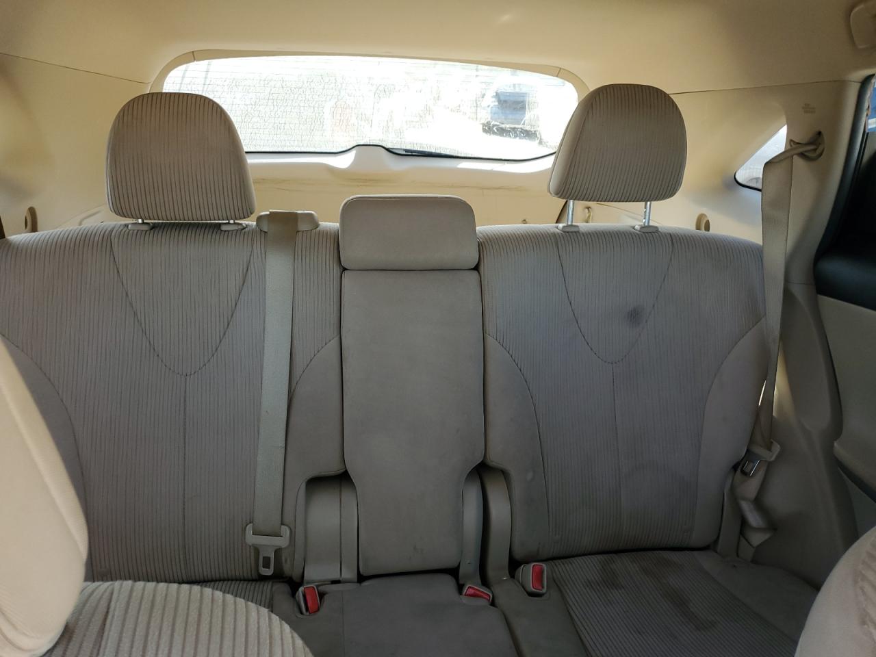 Toyota Venza Le Image 10