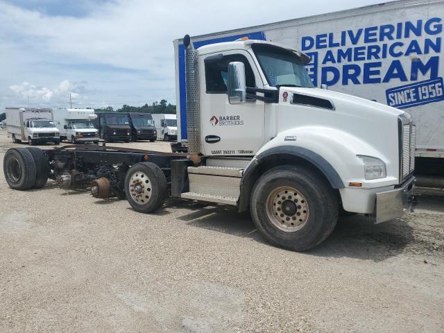  Salvage Kenworth T880