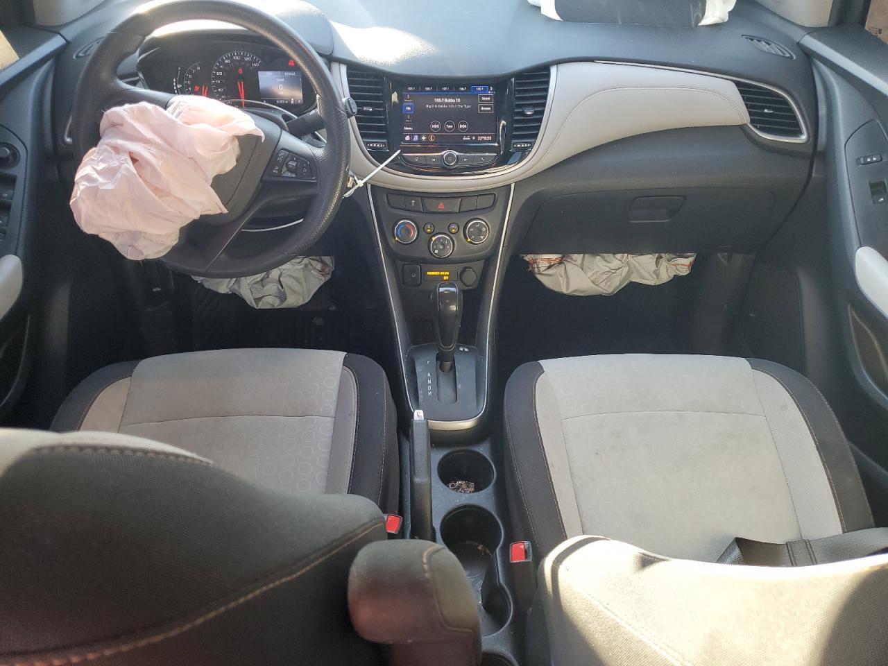 Chevrolet Trax Ls Image 7