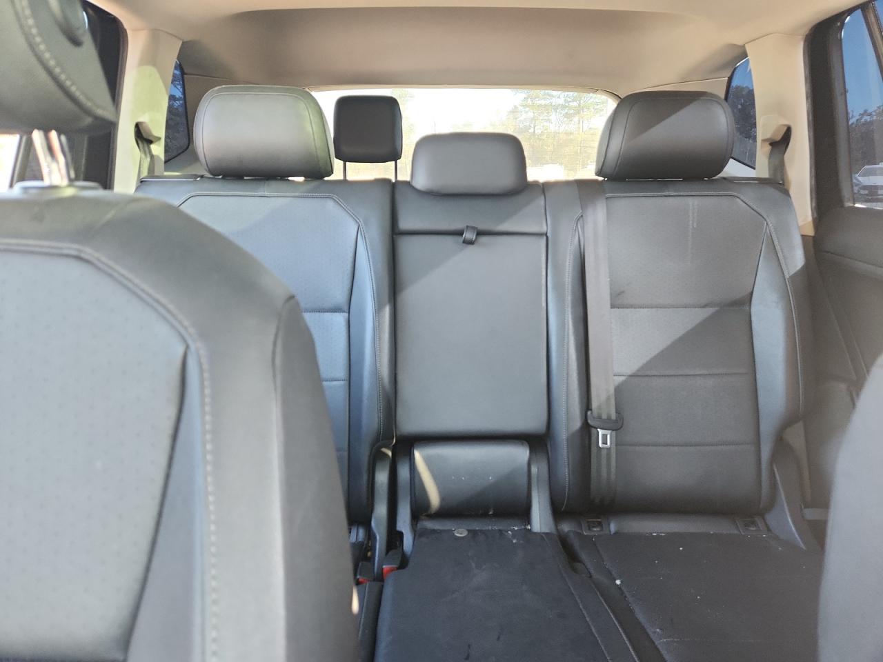 Volkswagen Tiguan Se Image 11