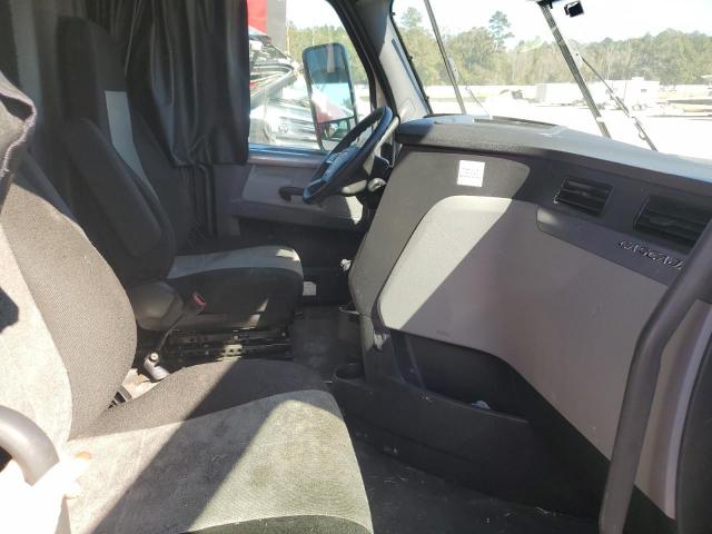 Freightliner Cascadia 1 Image 3