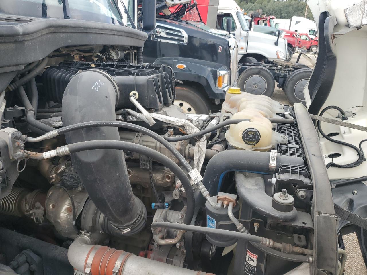 Freightliner Cascadia 1 Image 5