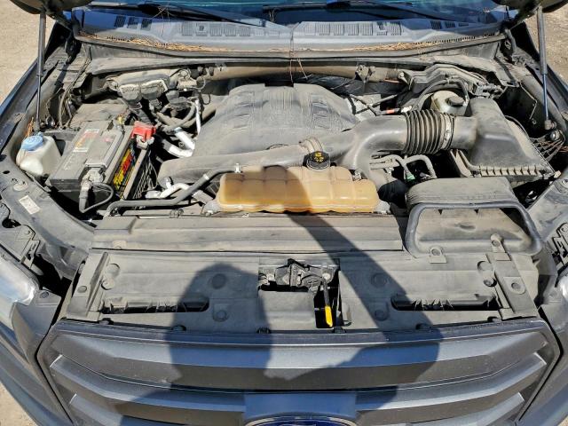 Ford F-150 Supercrew Image 8