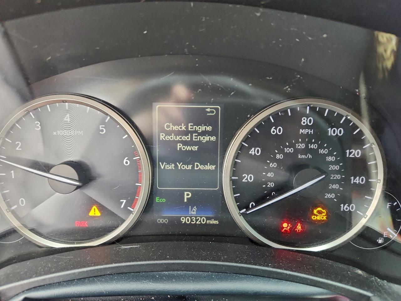 Lexus NX 300 Base Image 12