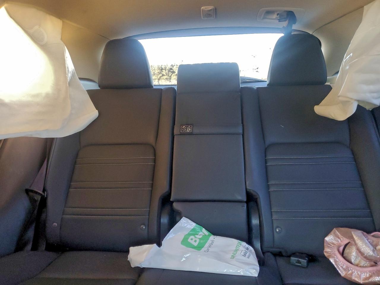 Lexus NX 300 Base Image 8