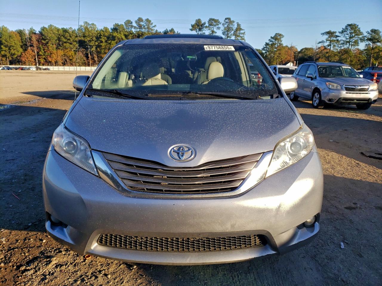 Toyota Sienna Xle Image 5