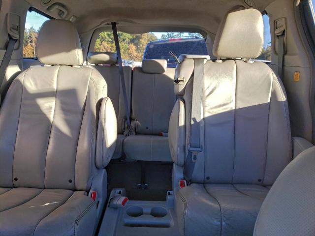 Toyota Sienna Xle Image 13