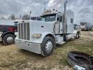 Peterbilt 389 Image 8