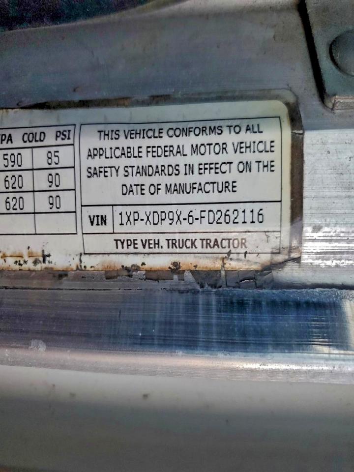 Peterbilt 389 Image 7