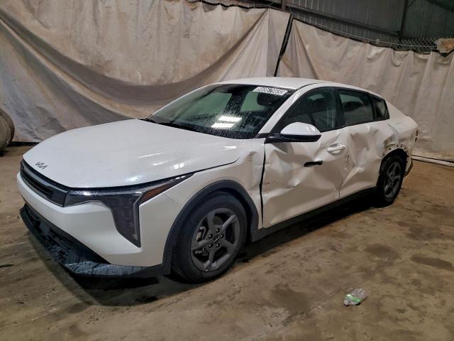  Salvage Kia K4 Lx